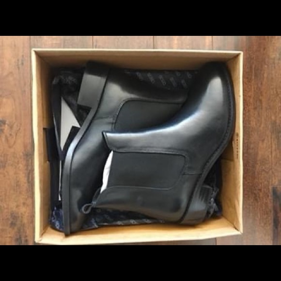 NWT ASOS black leather Chelsea boots - Picture 2 of 4